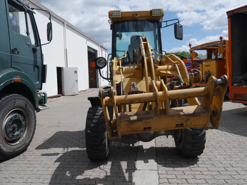 Radlader-Bewertung durch Kfz-Sachverständigen für Baumaschinen