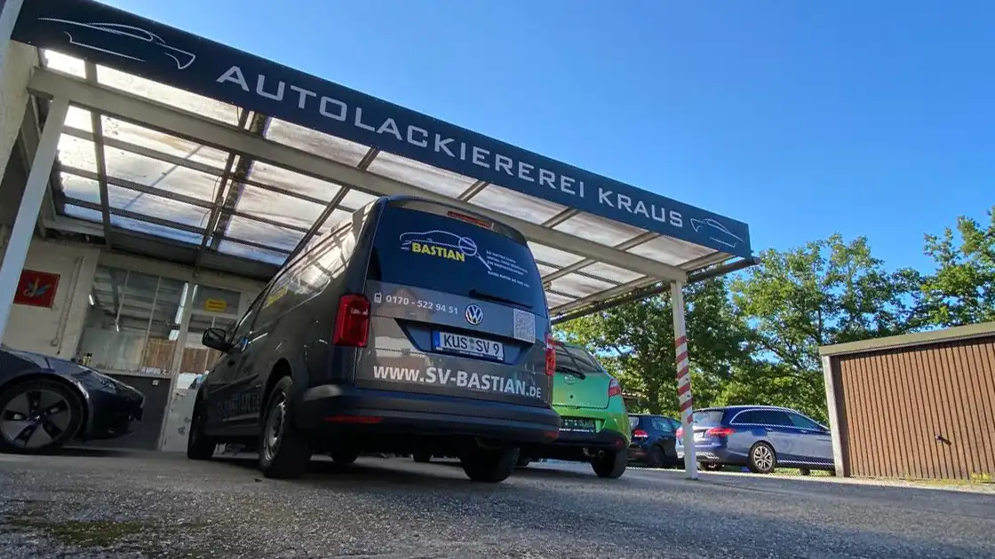 Schadenaufnahme bei der Autolackiererei Kraus in Kaiserslautern