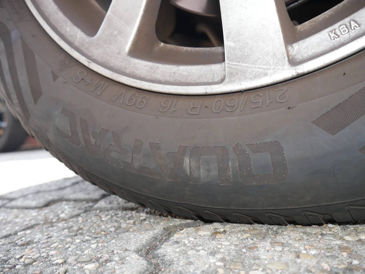 Reifenprofil im Detail – Restprofiltiefe am Subaru Forester mit permanentem Allradantrieb