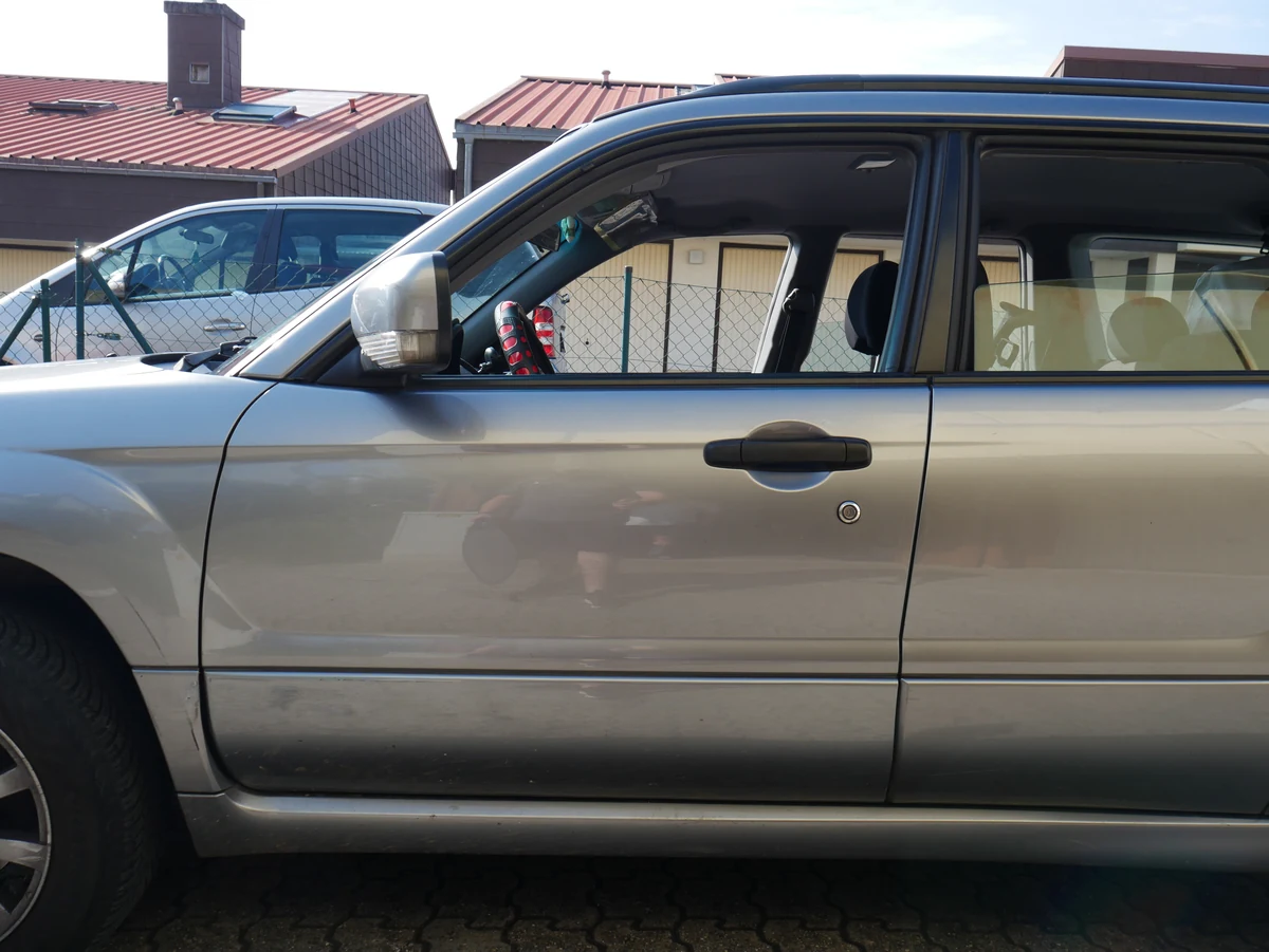 Tür vorn links am Subaru Forester – betroffener Bereich beim Parkschaden